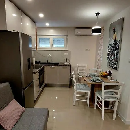 Apartman Lili Ka *