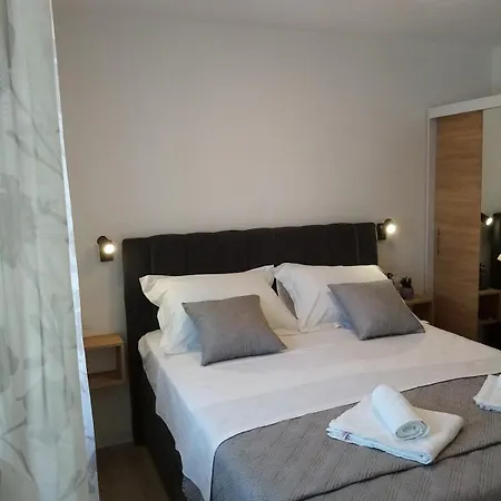 Lily Ka Split